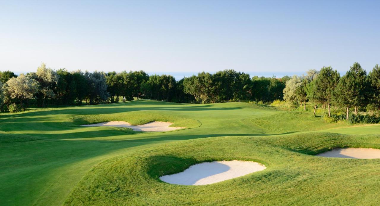 Lighthouse Golf & Spa Hotel Baltsjik Eksteriør bilde Golf course at the Westin Golf Resort and Spa, Houston