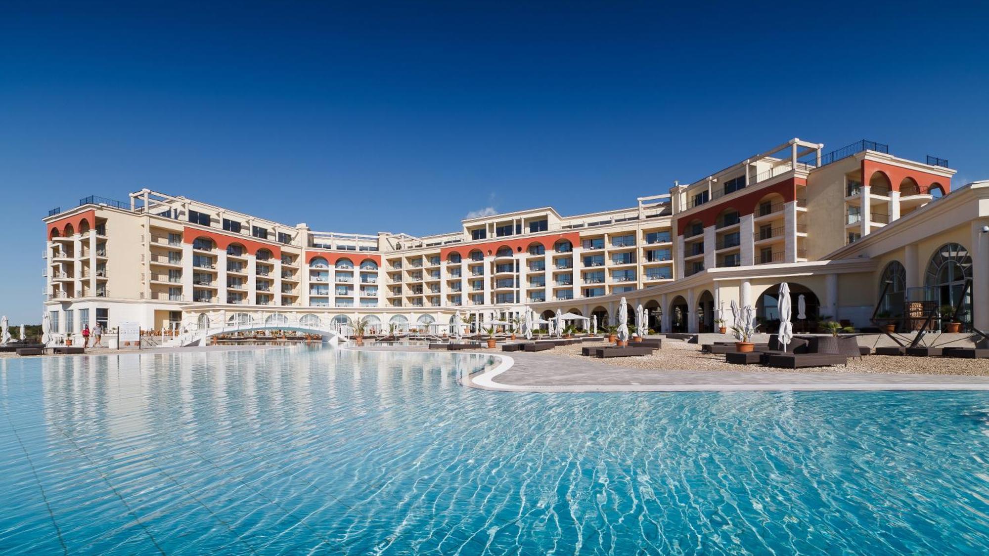 Lighthouse Golf & Spa Hotel Baltsjik Eksteriør bilde The Westin La Paloma Resort & Spa