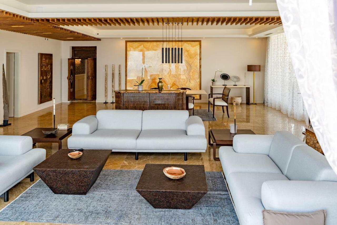 Lighthouse Golf & Spa Hotel Baltsjik Eksteriør bilde A living room
